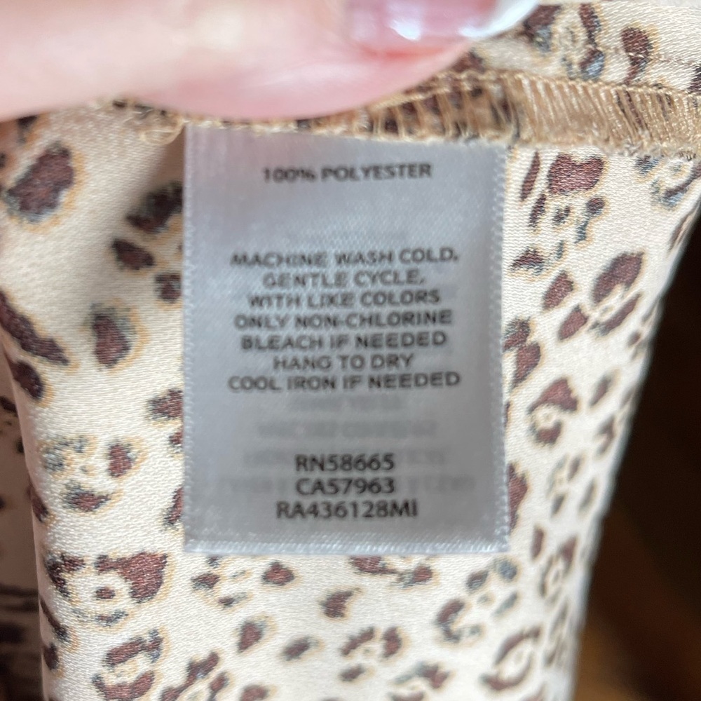Rachel Parcell Leopard Ruffle Blouse Top Size Small - Picture 4 of 6
